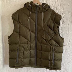 Columbia Sportswear Green Puffer Vest Size XXL